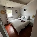 Maison 3 Chambres, Terrasse Et Piscine 펜션 *