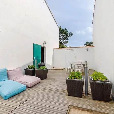Maison 3 Chambres, Terrasse Et Piscine 別荘 *
